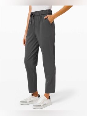 LULULEMON | Keep Moving Pant | Graphite Grey | Size 10